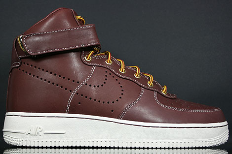 Nike Air Force 1 High Premium LE Team Red Sail