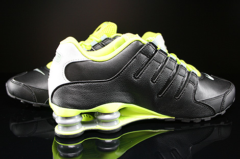 nike shox green and black