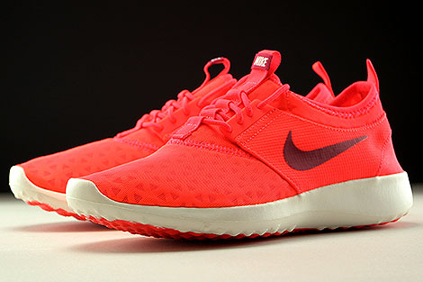 Nike Juvenate Bright Crimson Noble Red Sail Seitendetail